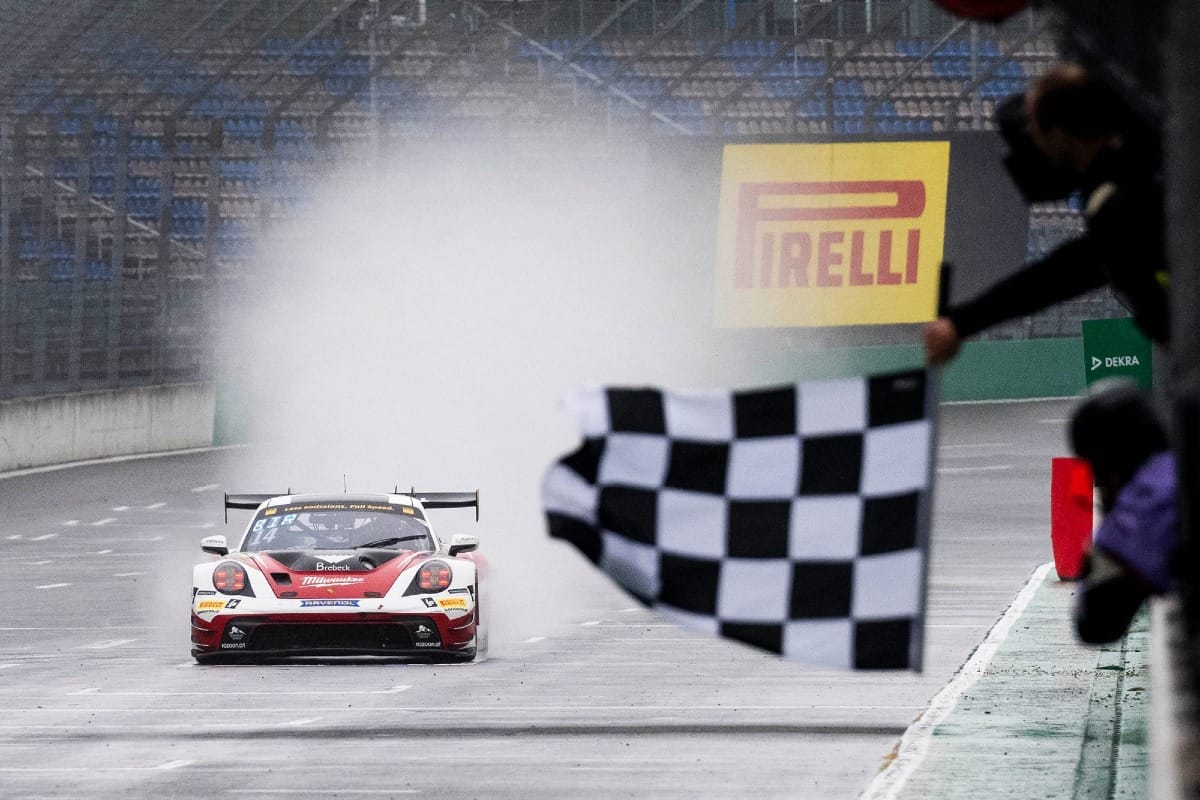 25.05.2025 - ADAC GT Masters Leo Pichler und Simon Birch in ihrem Porsche 911 GT3 R