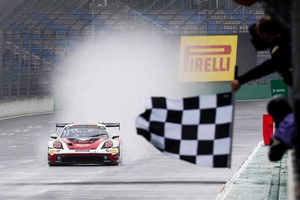 25.05.2025 - ADAC GT Masters  Leo Pichler und Simon Birch in ihrem Porsche 911 GT3 R