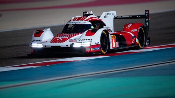 Kévin Estre (FRA), Laurens Vanthoor (BEL), Matt Campbell (AUS). Porsche 963, Porsche Penske Motorsport (#6), FIA WEC, Bahrain, 2025, Porsche AG
